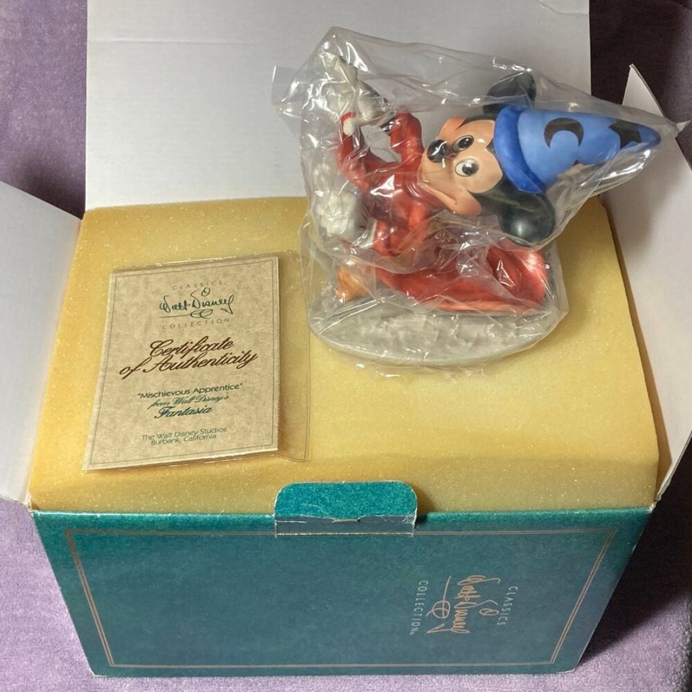 Walt Disney Classic Collection Mischievous Apprentice Fantasia Mickey COA in Box